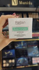 کرم آبرسان صورت فاربن حاوی عصاره چای سبز حجم 50 میلی لیتر